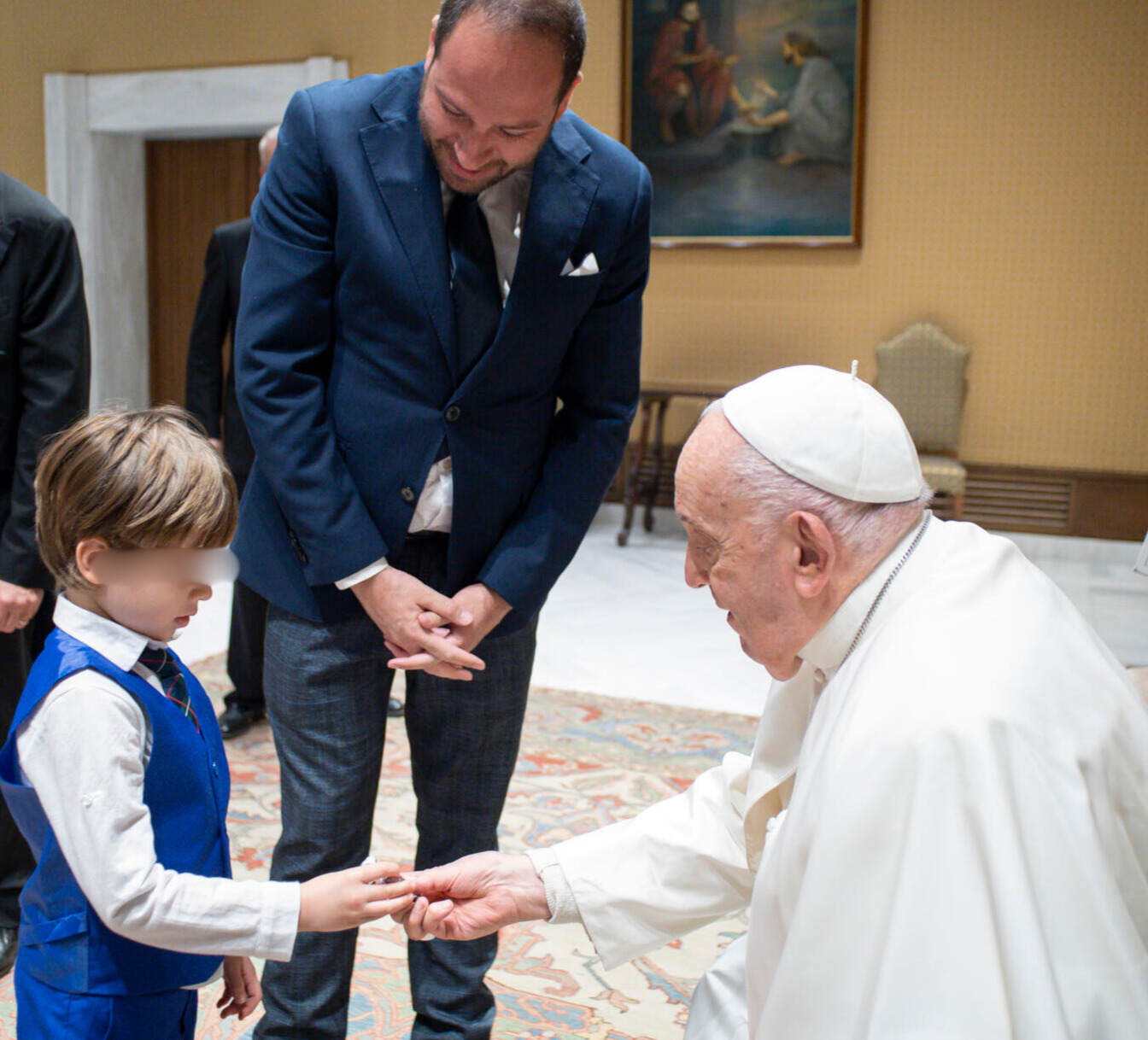 Foto (volto coperto) Presidente-Papa Francesco