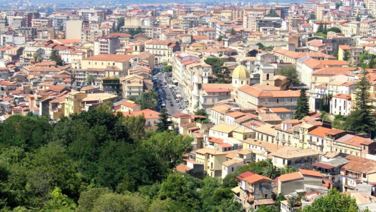 Lamezia-Terme-Italien-1536x1024