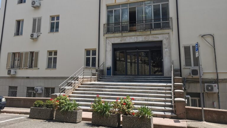 Ingresso-Direzione-ASP-CZ