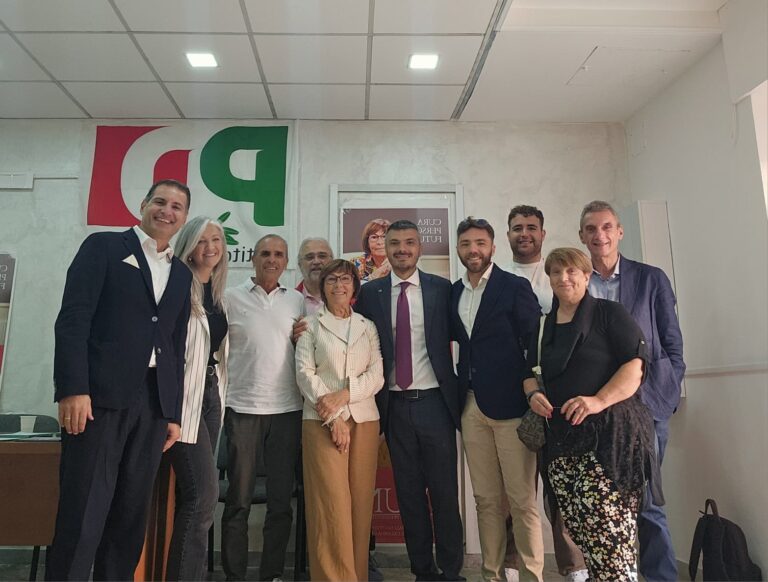 Al_termine_della_conferenza_stampa_Casu