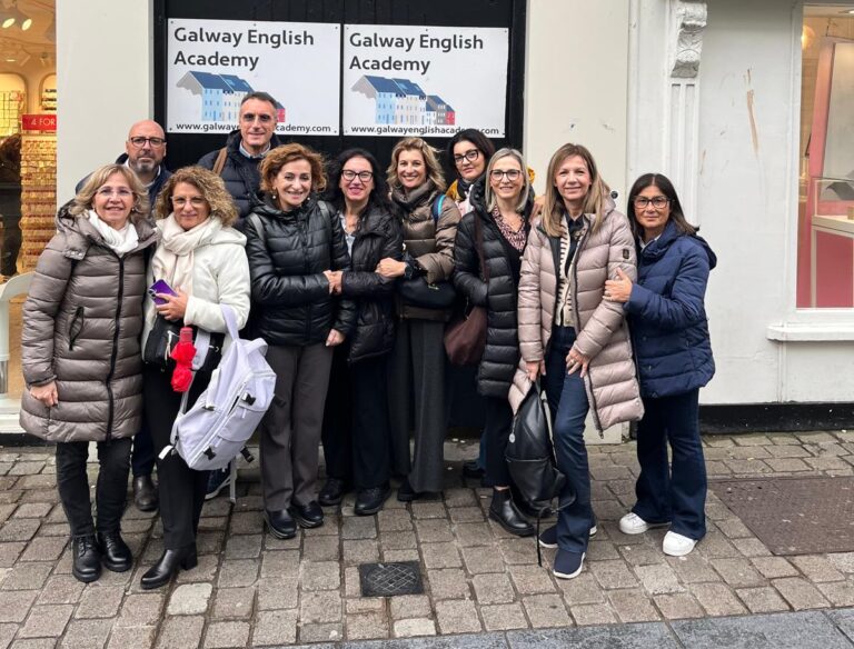 I_rappresentanti_dell'I.C._Perri_-_Pitagora_in_Erasmus_Plus (1)