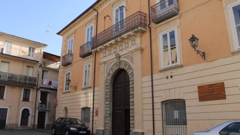 biblioteca borrello