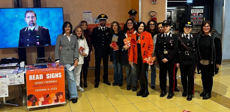 Soroptimist e Carabinieri al centro commerciale Due Mari (1)
