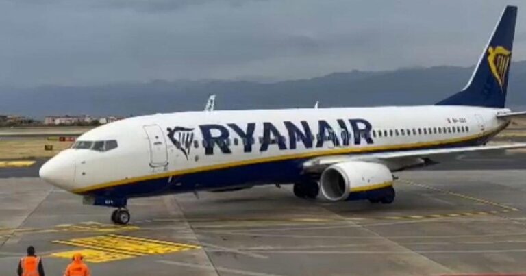 aereo ryanair generico
