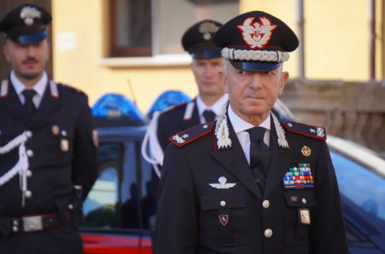 Legione Carabinieri Calabria Comandante Sciuto Promosso Generale Di 