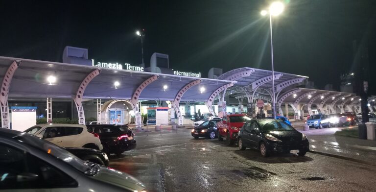 Lamezia Aeroporto sera 14