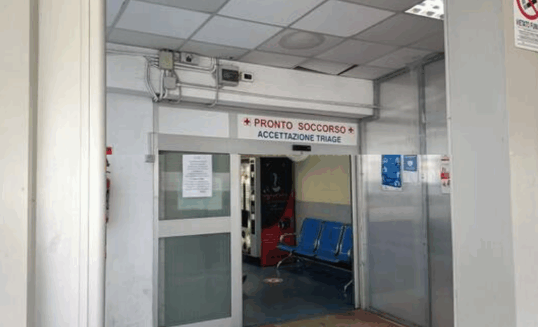 Lamezia-Pronto soccorso entrata