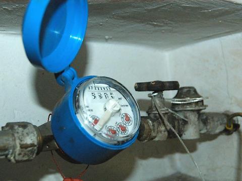 68989_6y72iyf.jpg--acea_stacca_i_contatori_per_morosita__il_tribunale_ordina_il_ripristino