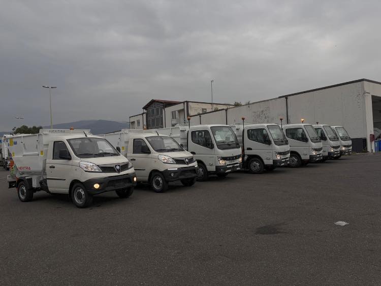lamezia-multiservizi-in-arrivo-7-nuovi-mezzi-per-raccolta-del-vetro