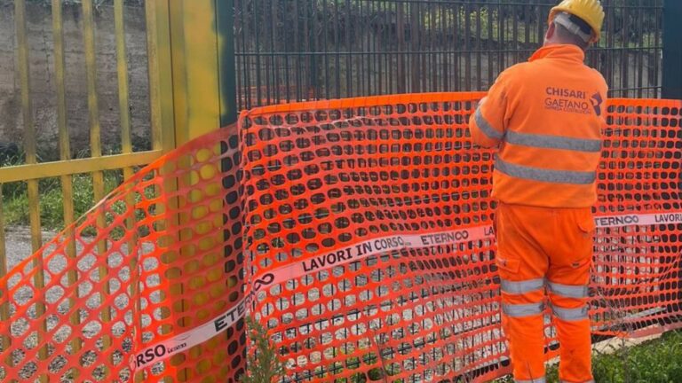 lavori campo sportivo Maida