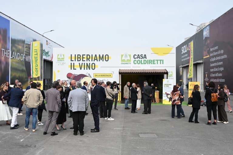 Il_Padiglione_della_Coldiretti_a_Vinitaly_2026
