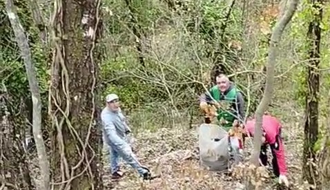 WhatsApp Video 2026-04-12 at 09.45.30 - frame at 0m4s