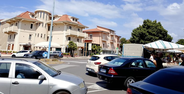 ROTATORIA INGRESSO SUD