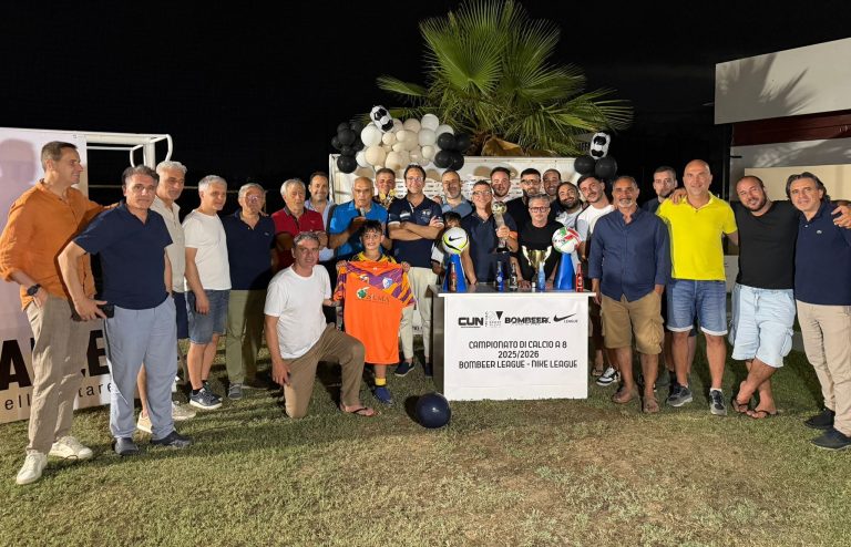 Foto di gruppo con i vincitori