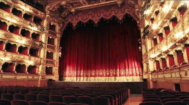 Teatro Grandinetti-interno