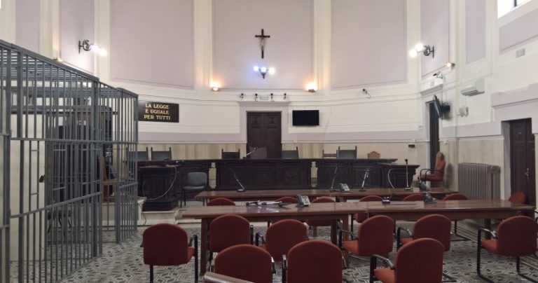 catanzaro-aula-corte-d-appello-tribunale-970x485