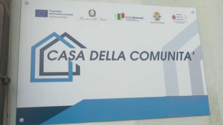 Casa Co,munità--- cartello