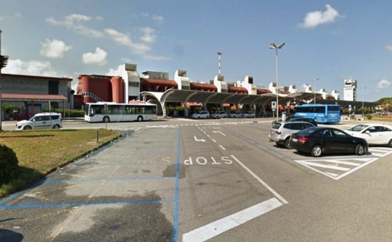 Lamezia-aeroporto-piazzale