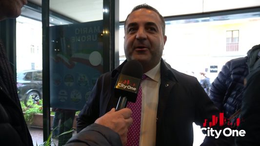 Mario Murone incontra i candidati della lista e si presenta alla città, ai microfoni Francesco Cannizzaro-50
