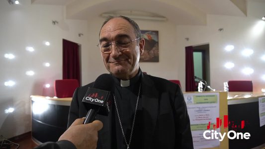 Monsignor Parisi commenta l’elezione del nuovo Papa-51