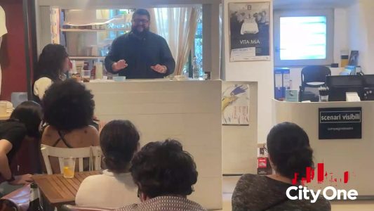 “Eco della Luna”, emozioni e riflessioni nella nuova raccolta di poesie di Gustino-73