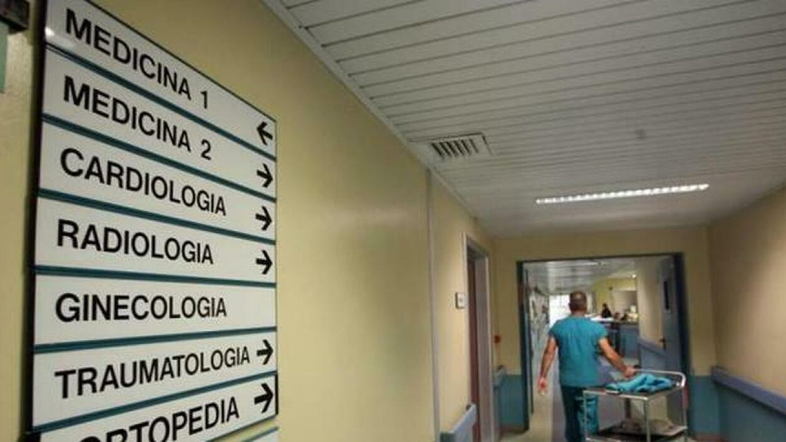 6124351_1500_corsia_ospedale