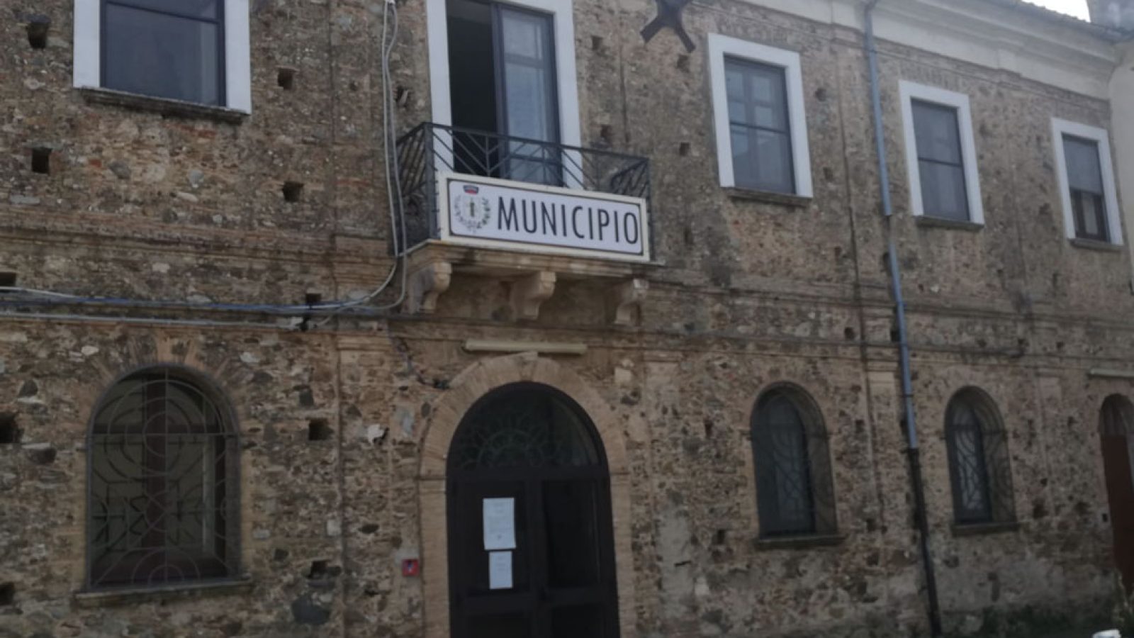 COMUNE-DI-MAIDA-municipio_a33f7_52c92_bbfc3_0d6da_77813_789f9