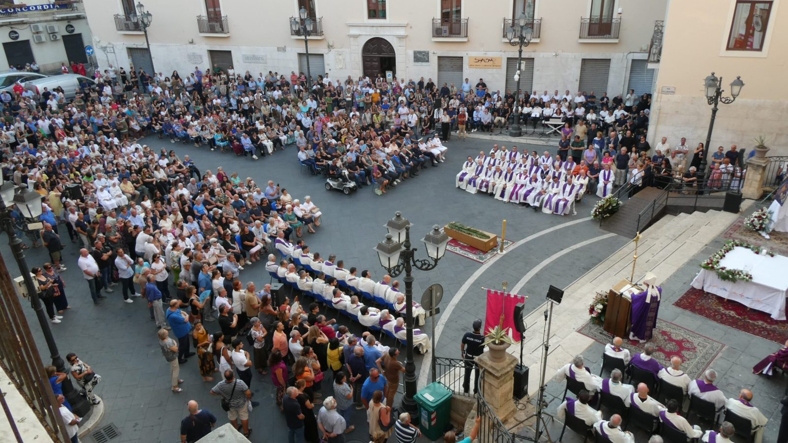 FUNERALI_CANTAFORA_1