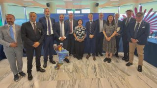 Foto 1_delegazione estera