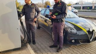 GDF-controlli-ai-distributori-di-carburanti2