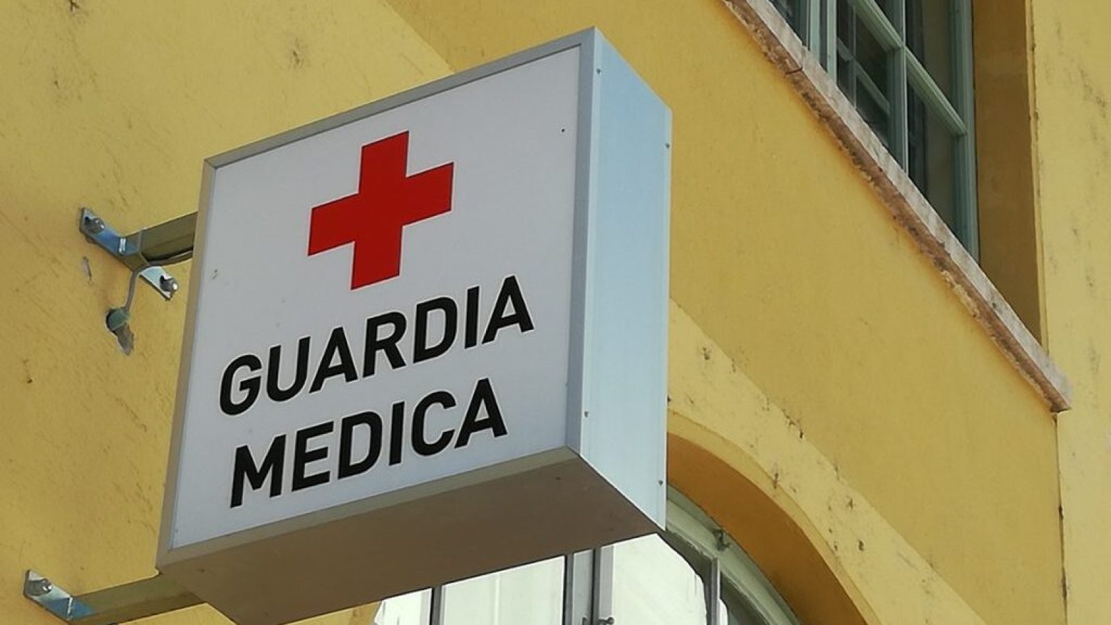 GUARDIA-MEDICA