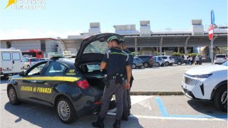 GdF aeroporto Lamezia