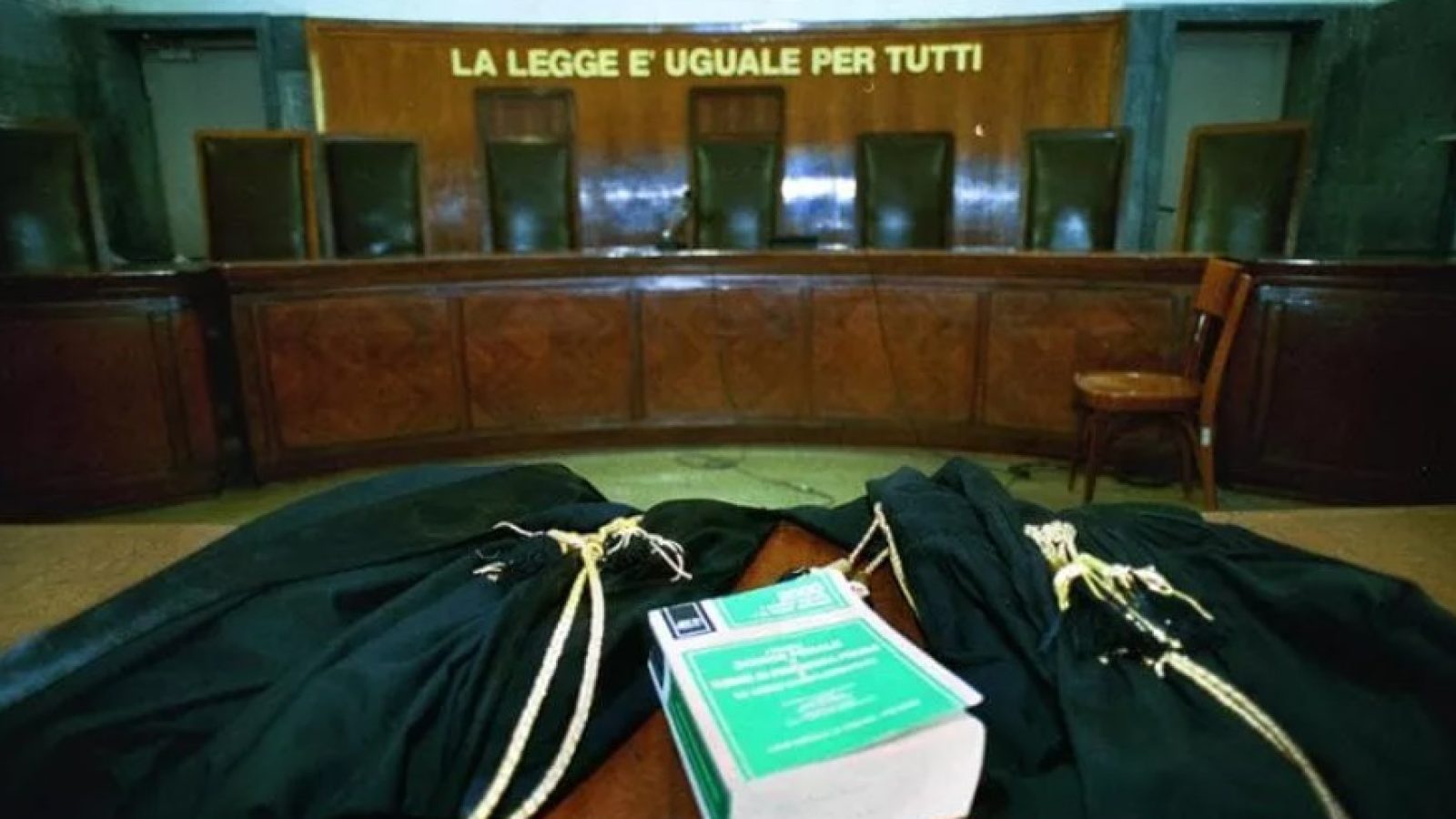 Tribunale-aula-generica