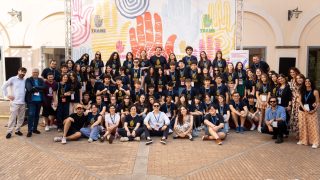 Volontari e staff trame15