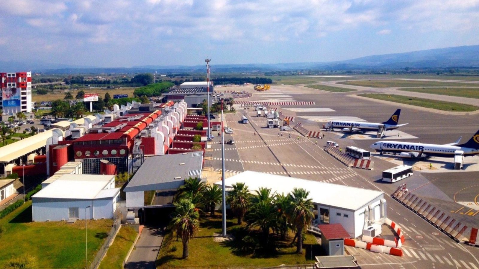 aeroporto-lamezia-terme-1536x1152