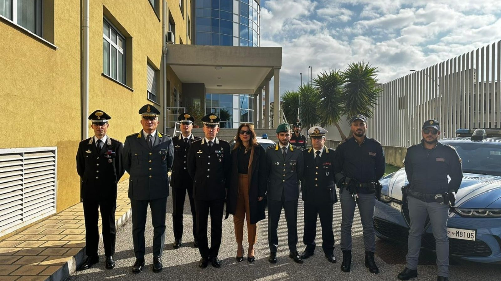 f92468f9-e62e-4313-8f16-62c54fce8e94