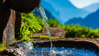 immagine ruscello generica