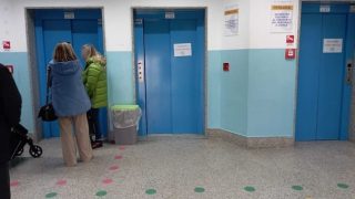 ospedale-lamezia-tra-buche-ascensori-guasti-3