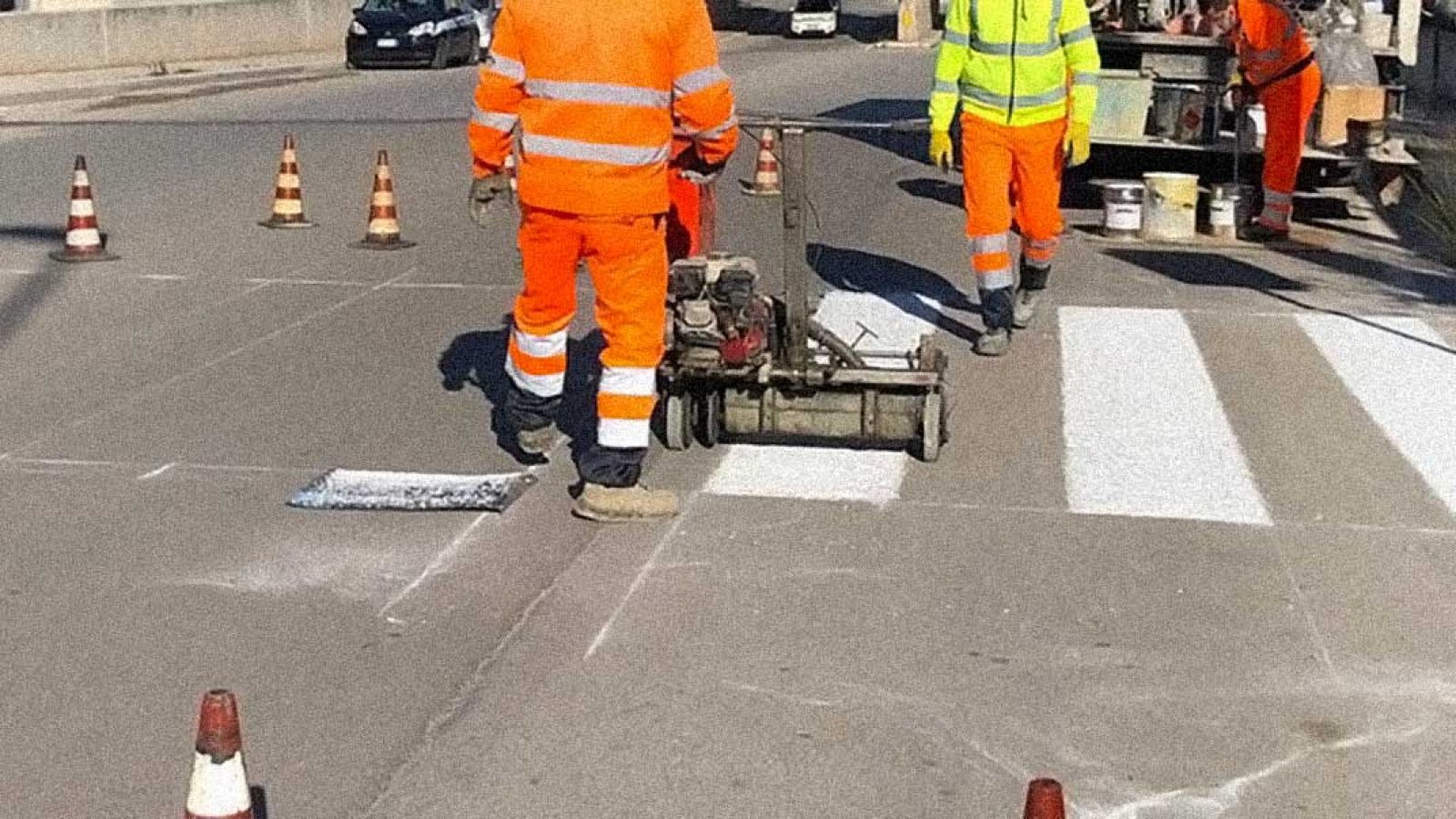 rifacimento-segnaletica-orizontale-lavori-in-corso